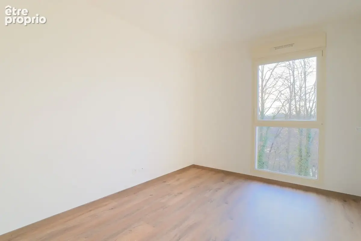 Amiens   Appartement T3 récent avec vue dégagée, balcons et parking - photo 11