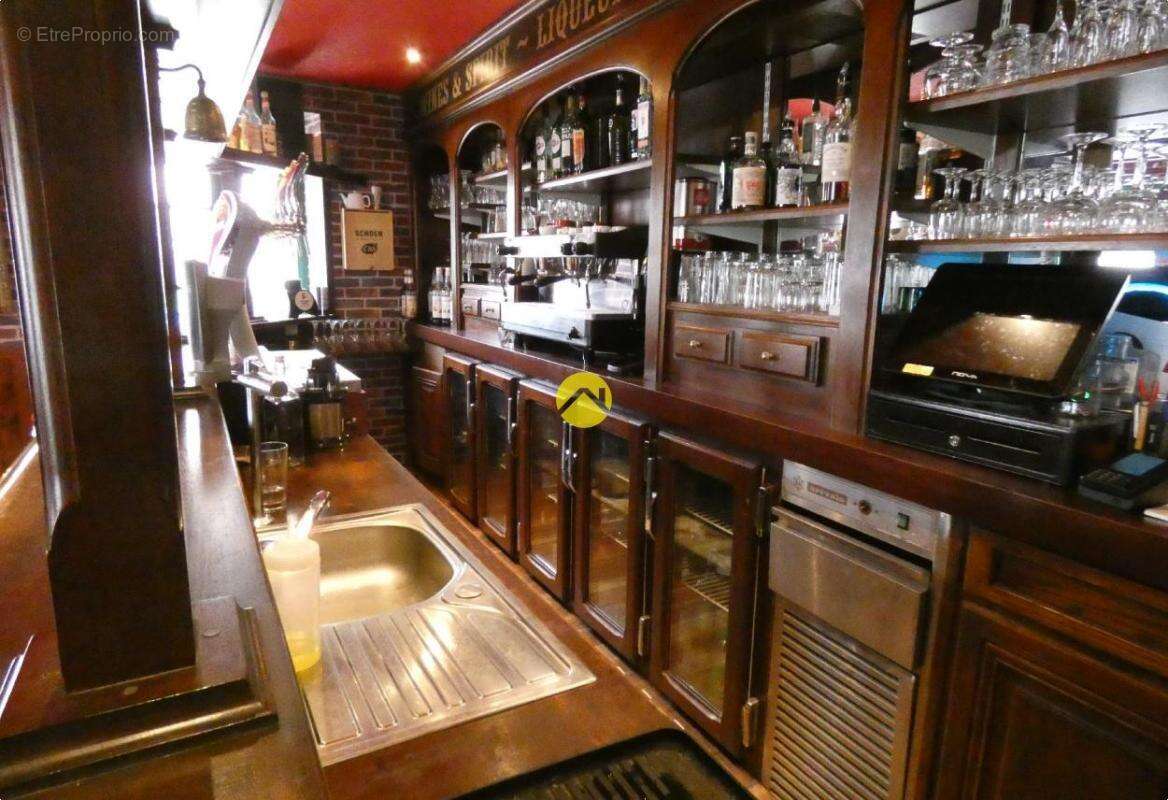 Commerce à AUBIGNY-SUR-NERE