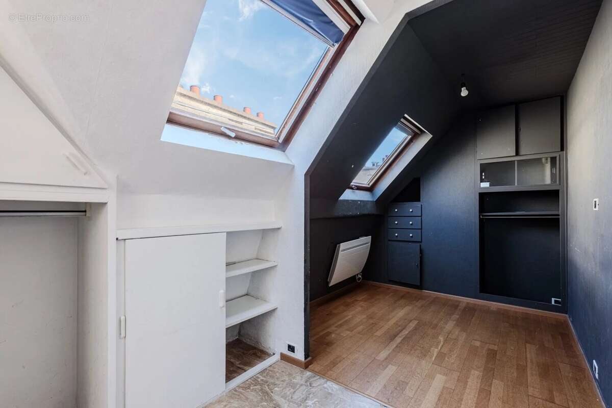 Appartement à PARIS-3E