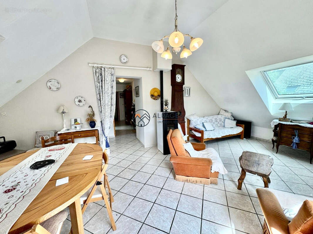 Maison 196 m² à Crots  - photo 3