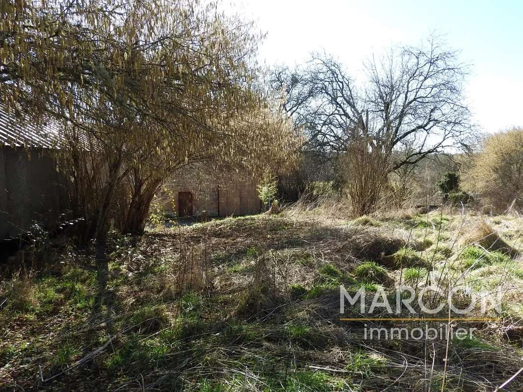 Maison à SAINT-SULPICE-LES-CHAMPS