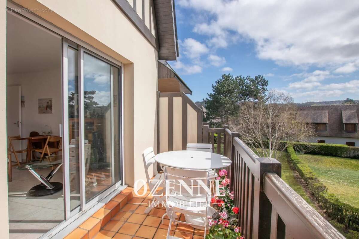 Appartement à TOURGEVILLE