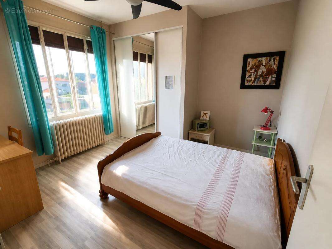 Maison de 7 pièces de 156 m² à Talence - photo 6