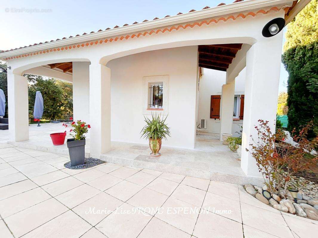 Maison à PERNES-LES-FONTAINES