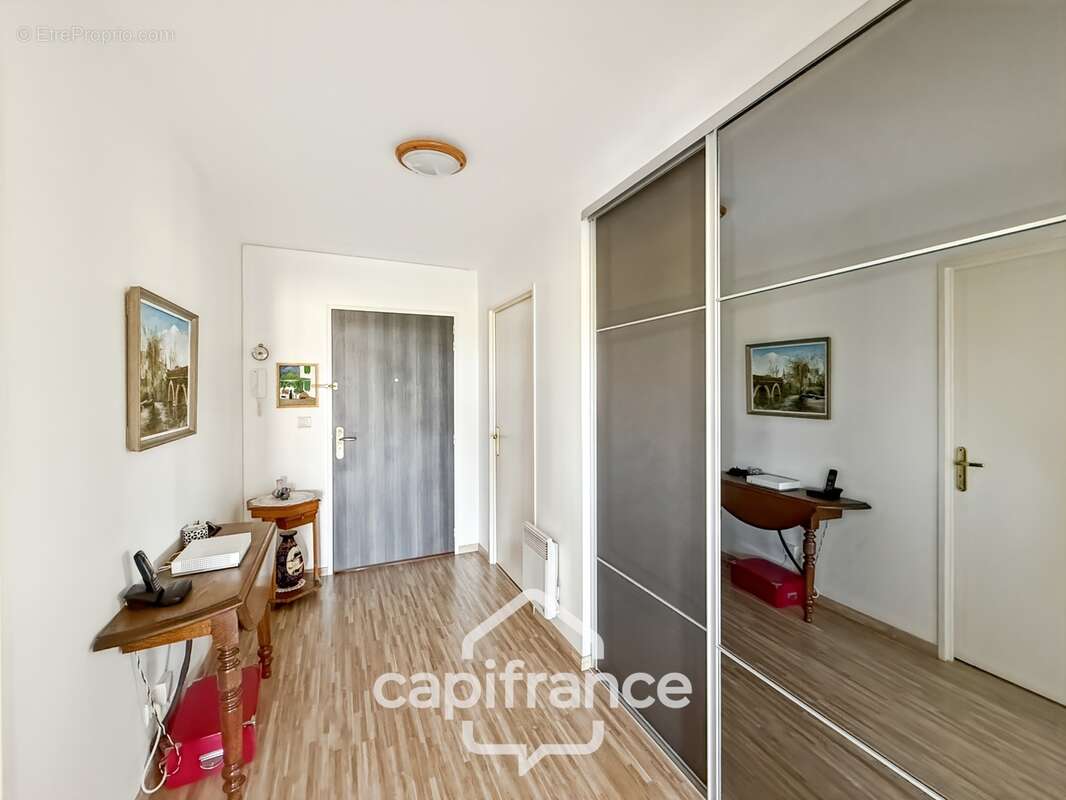 Appartement à vendre 4 pièces LA RICHE (37) - photo 3