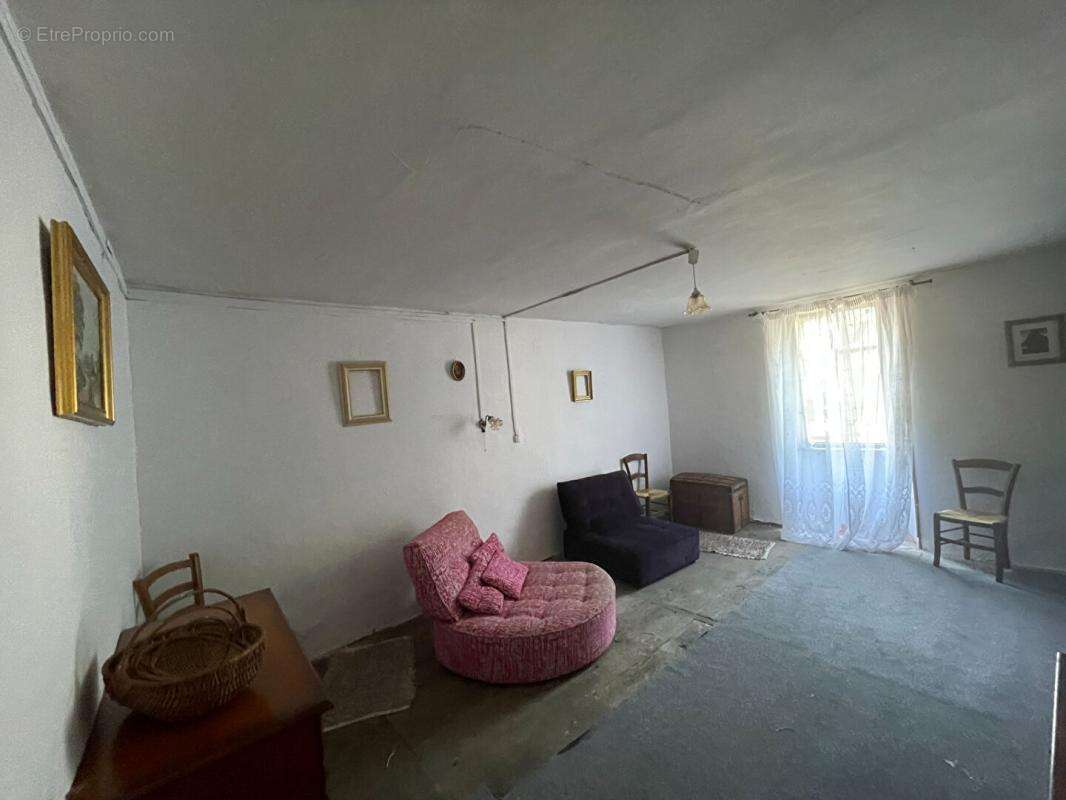 Maison à SAINT-ANDRE-DE-VALBORGNE