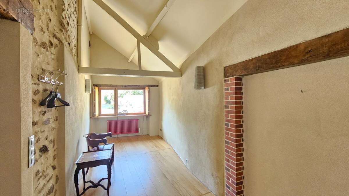 Dun le palestel superbe grange renovee avec gout a usage d'habitation et de garage - photo 17