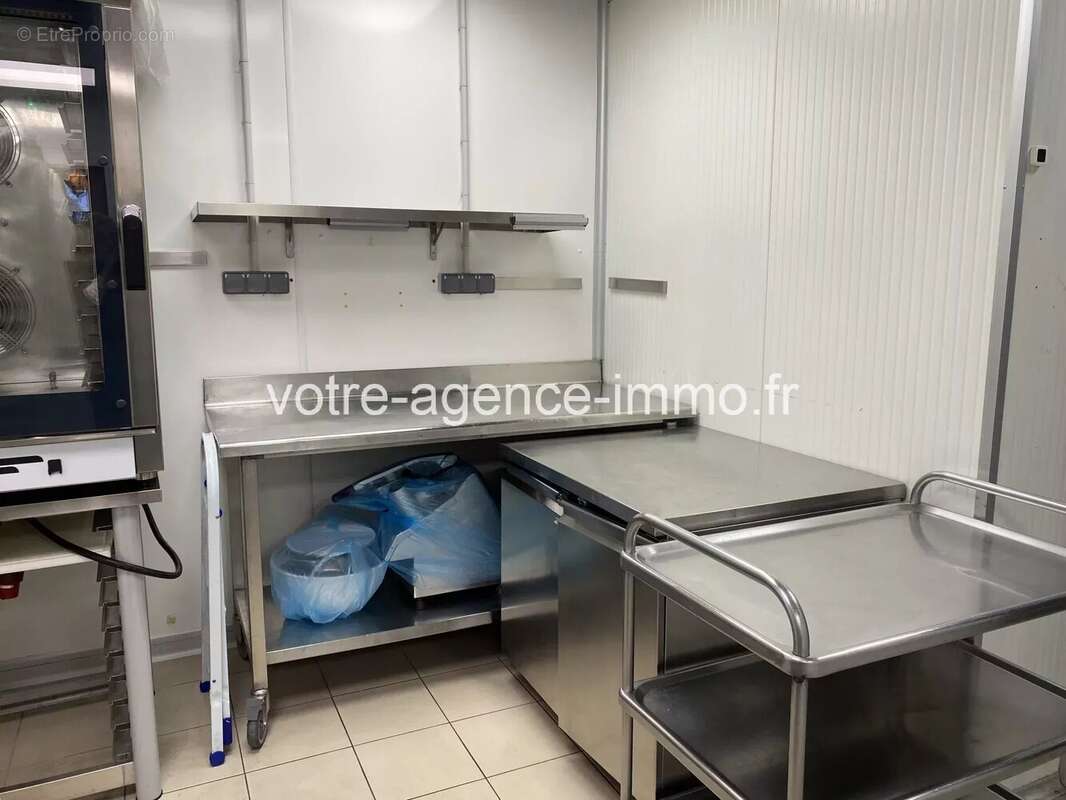 Commerce à SAINT-ANDRE-DE-LA-ROCHE