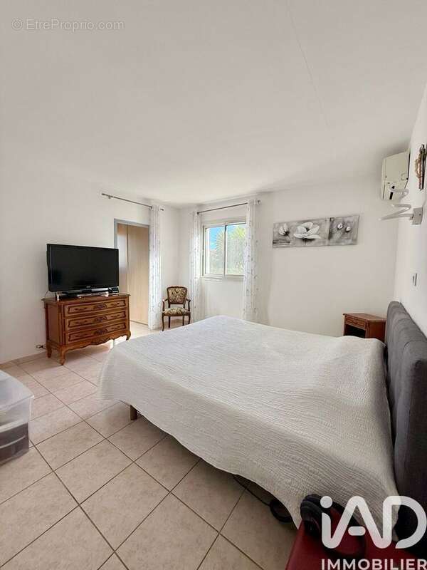 Photo 7 - Maison à CUERS