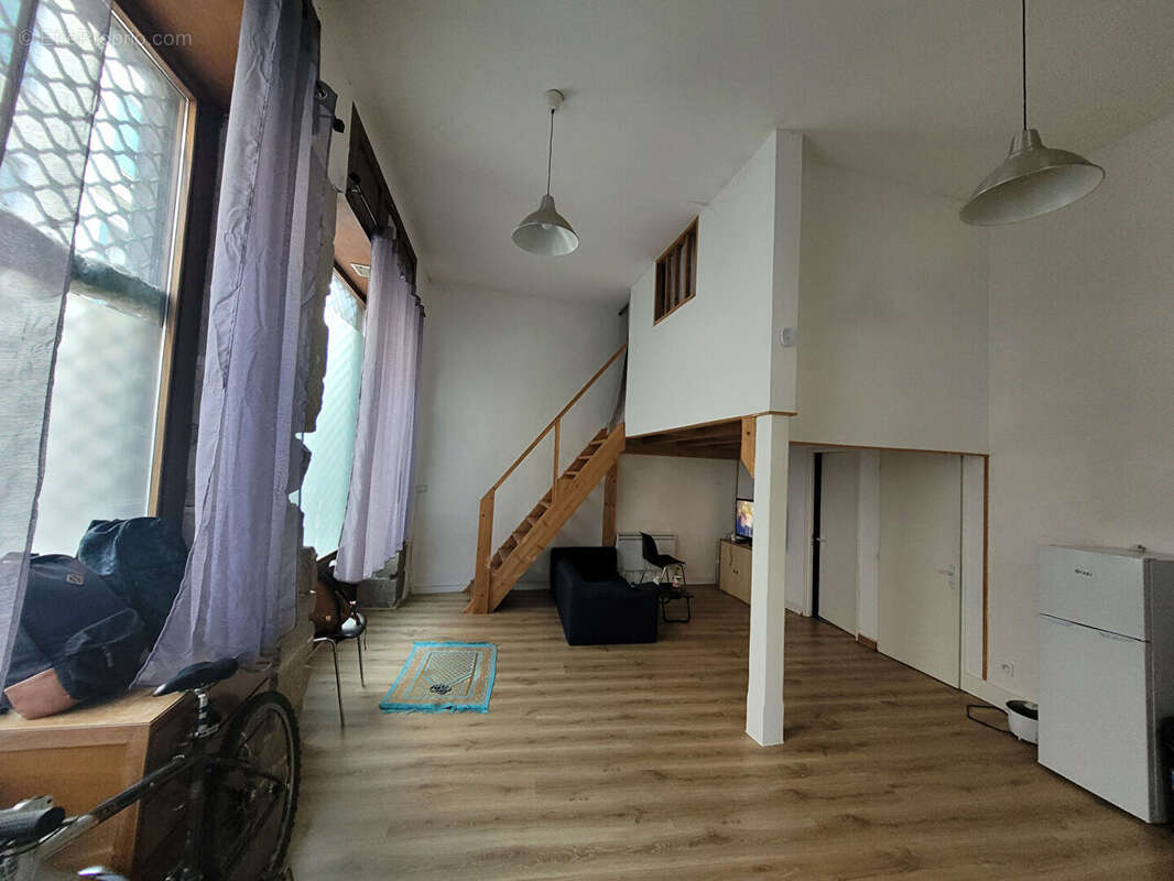 Appartement à BOURG-DE-PEAGE