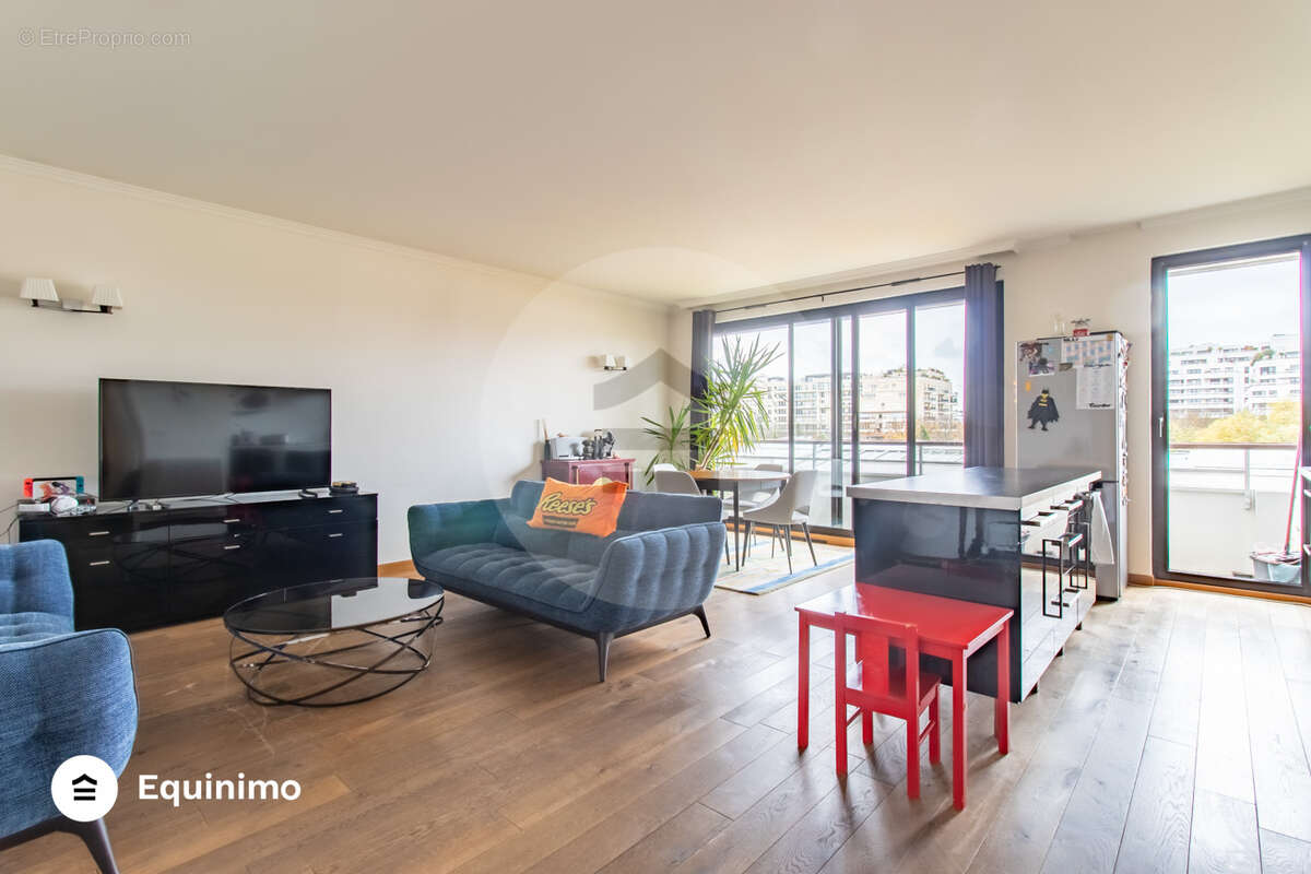 Appartement à LEVALLOIS-PERRET