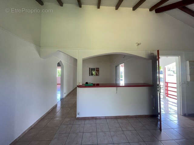 Jolie villa f3 + garage +1  piece  - campagne calme de petit canal - terrain de 876 m2 - photo 3