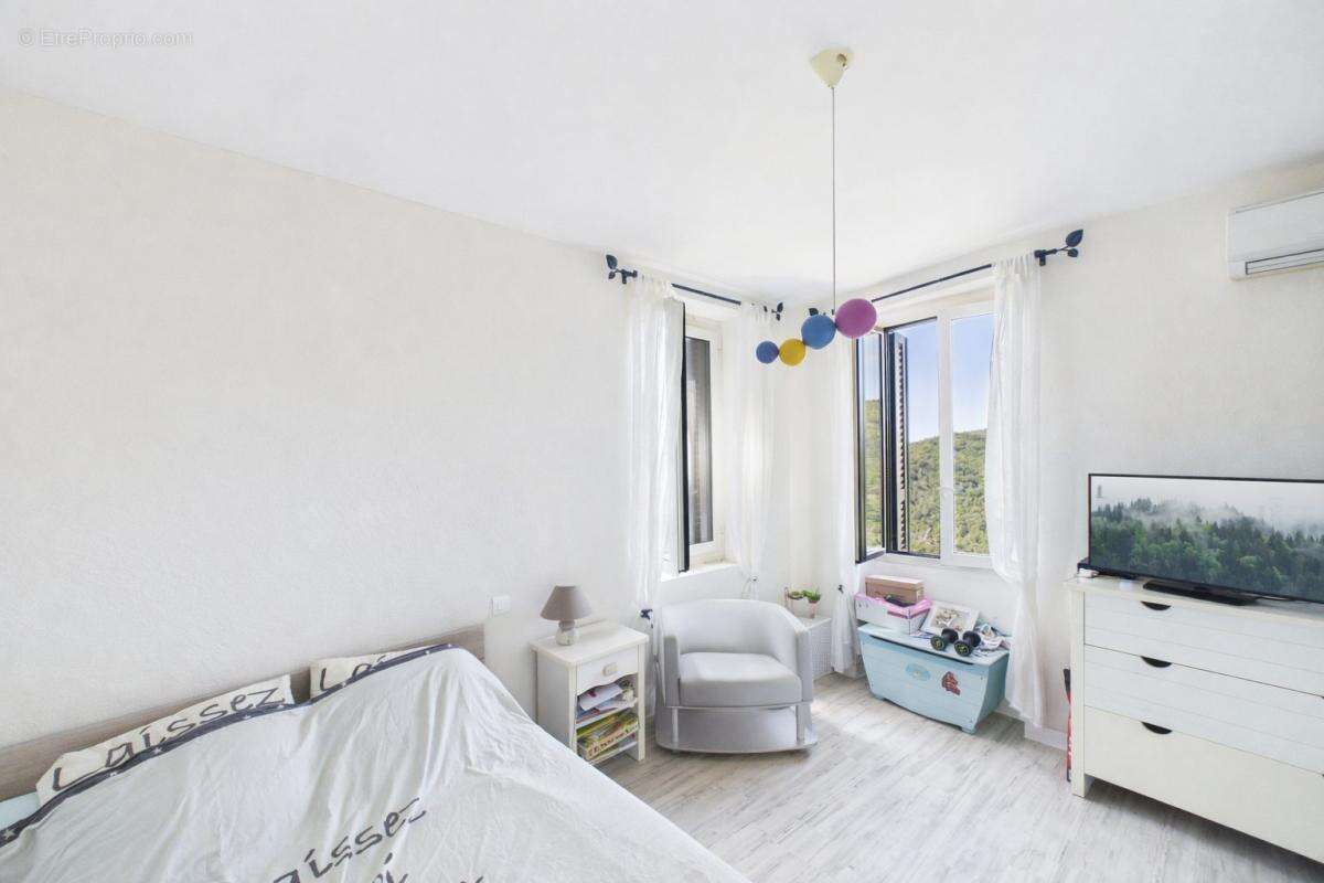 A vendre bas de villa vue mer avec jardin partinello - photo 12