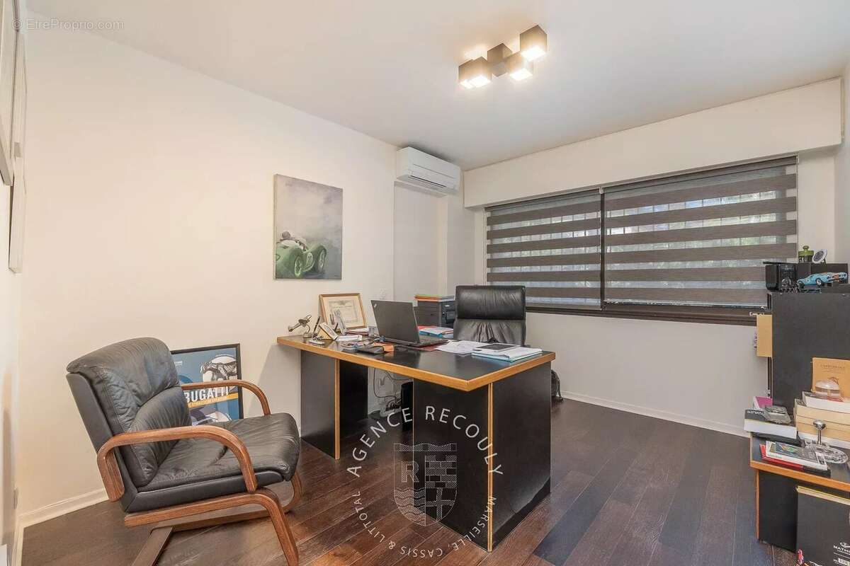 Appartement à MARSEILLE-8E