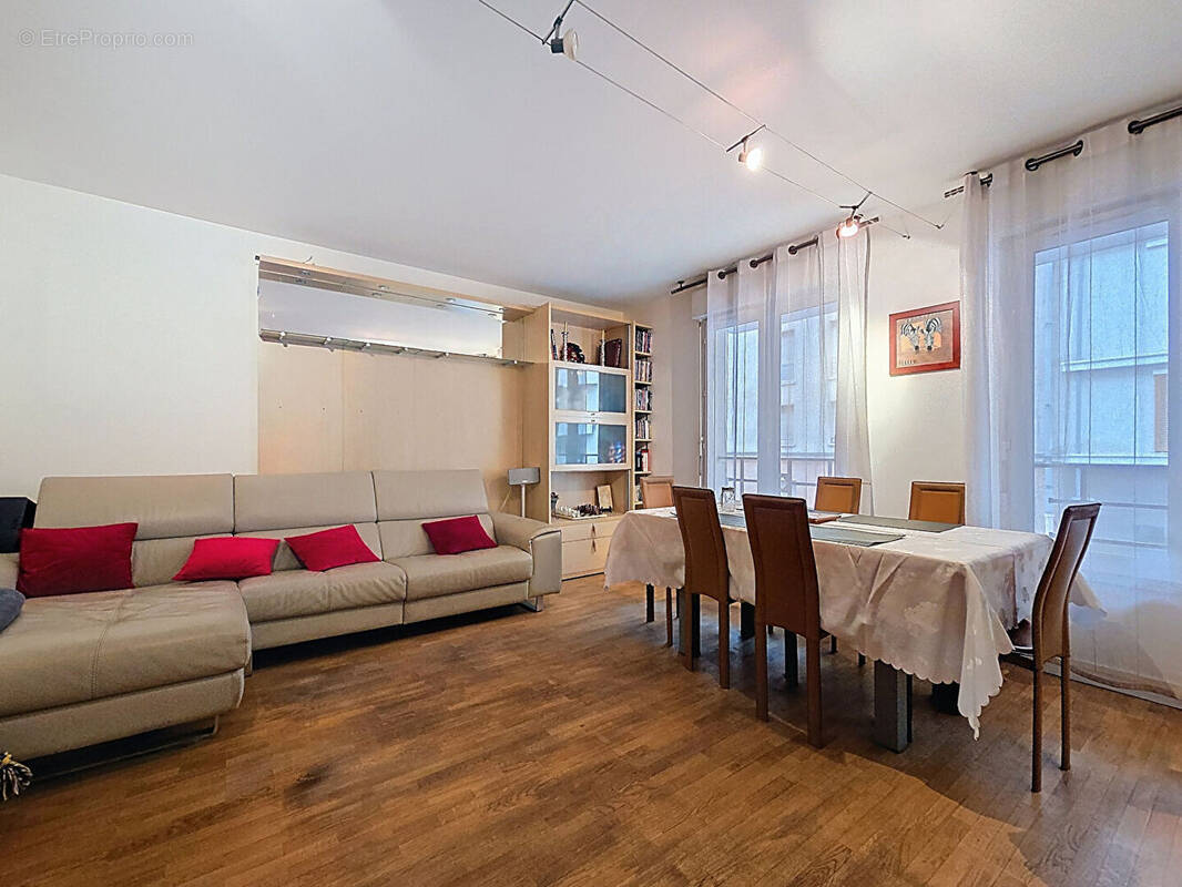 Appartement à MONTROUGE