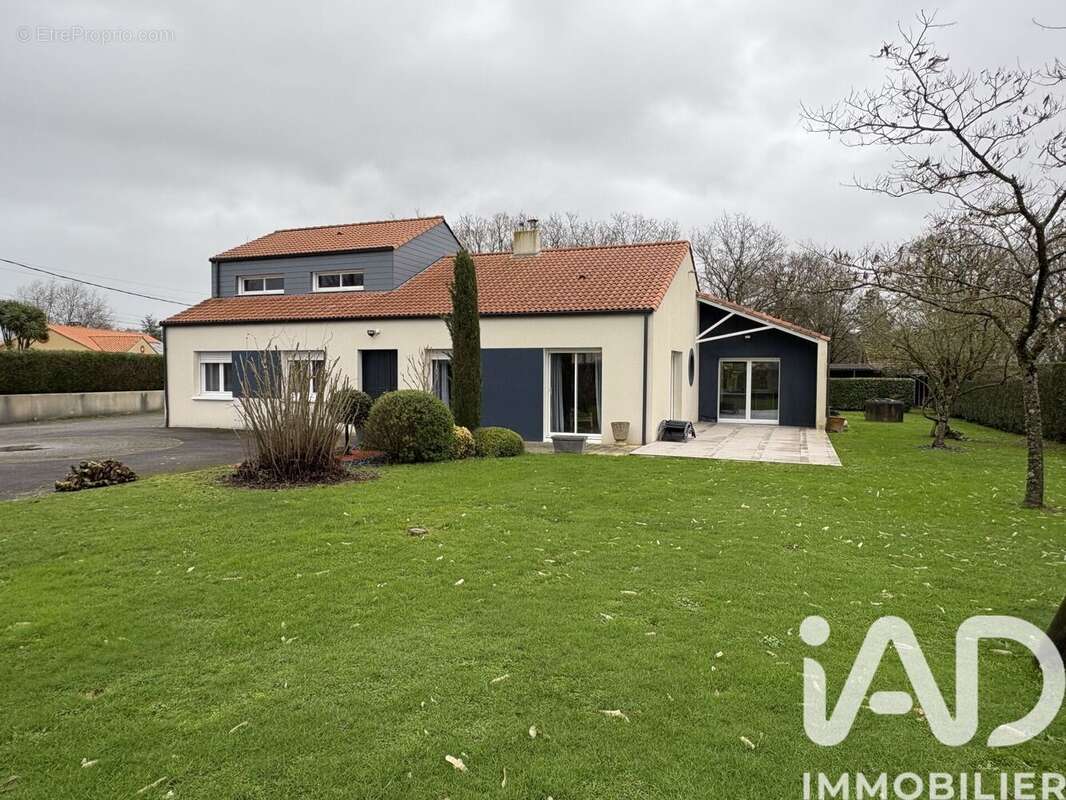 Photo 2 - Maison à CHAUVE