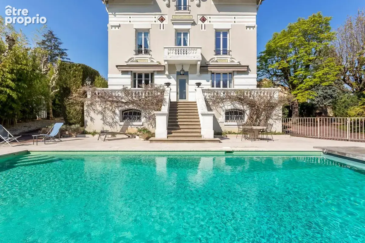 Photo Maison à Caluire-Et-Cuire au prix de 2 490 000€