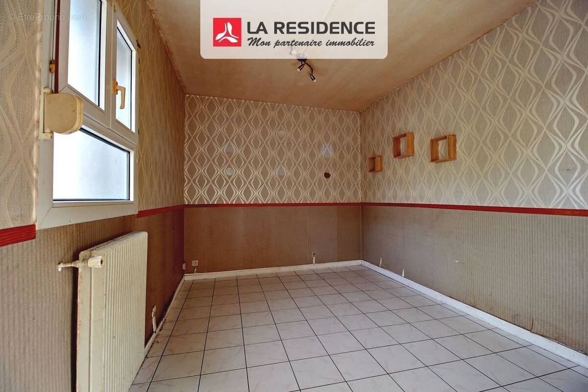 Maison à SAINT-ETIENNE-DU-ROUVRAY