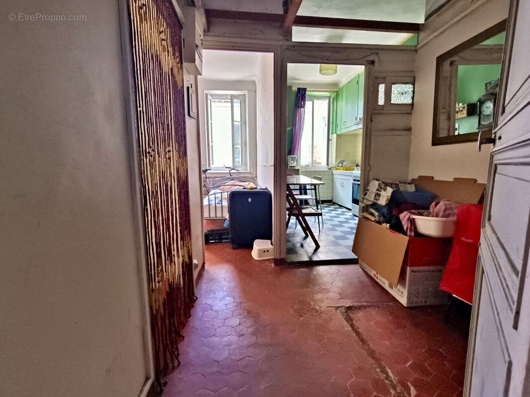 Appartement à MARSEILLE-6E