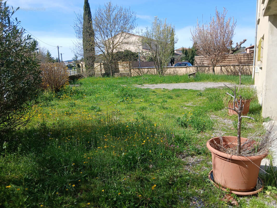 Maison à SAINT-HILAIRE-DE-BRETHMAS