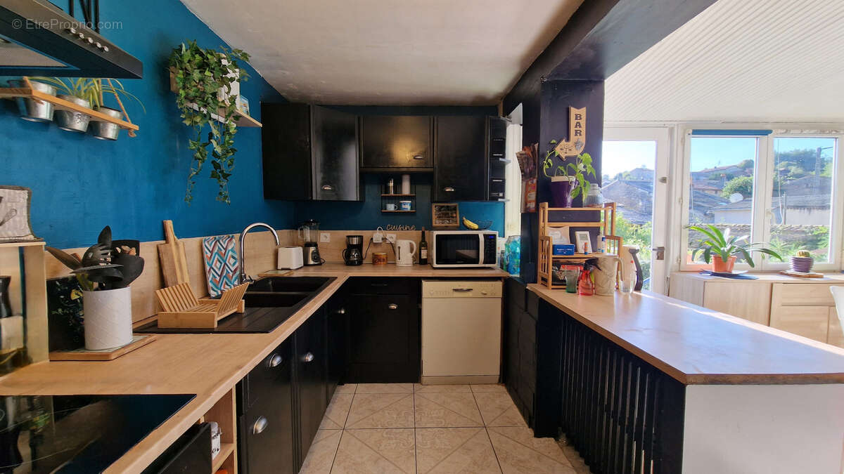 Maison à CELLE-LEVESCAULT