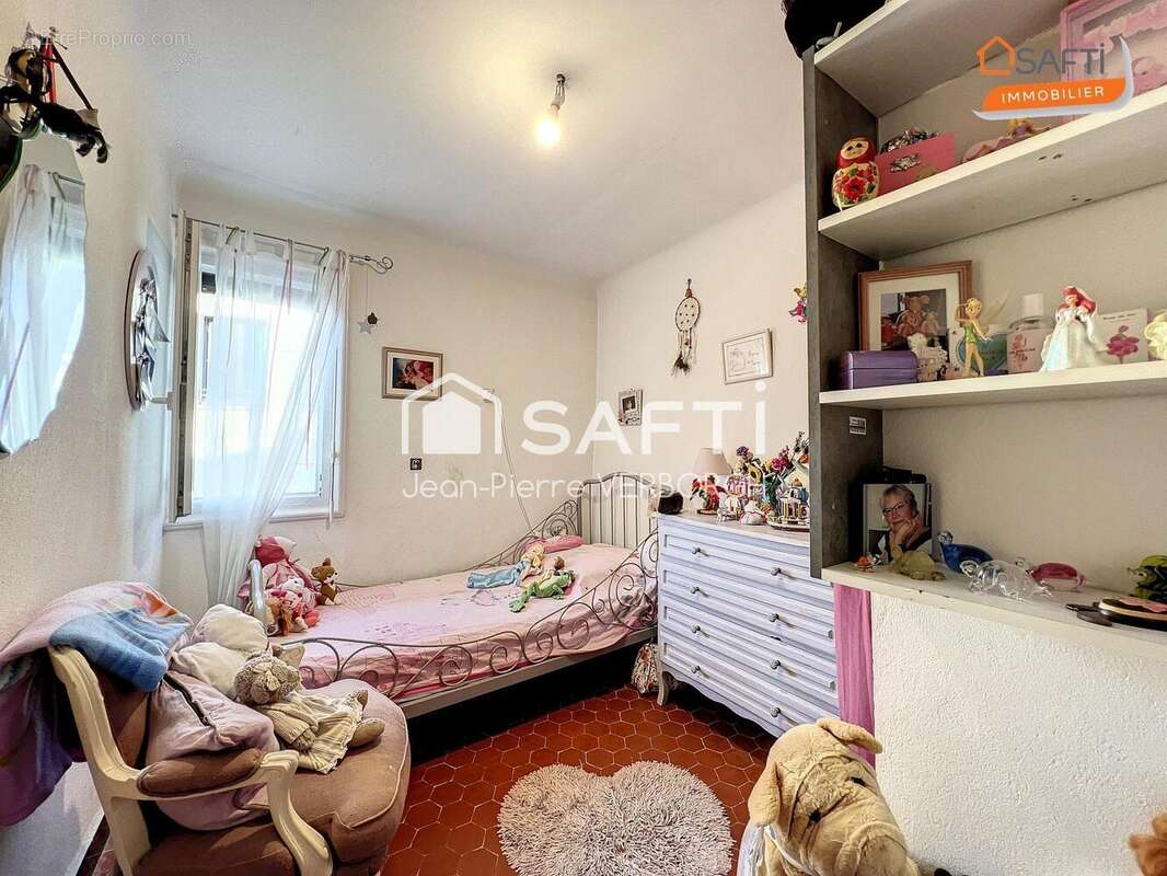 Maison 93 m² à Aiguines  - photo 4