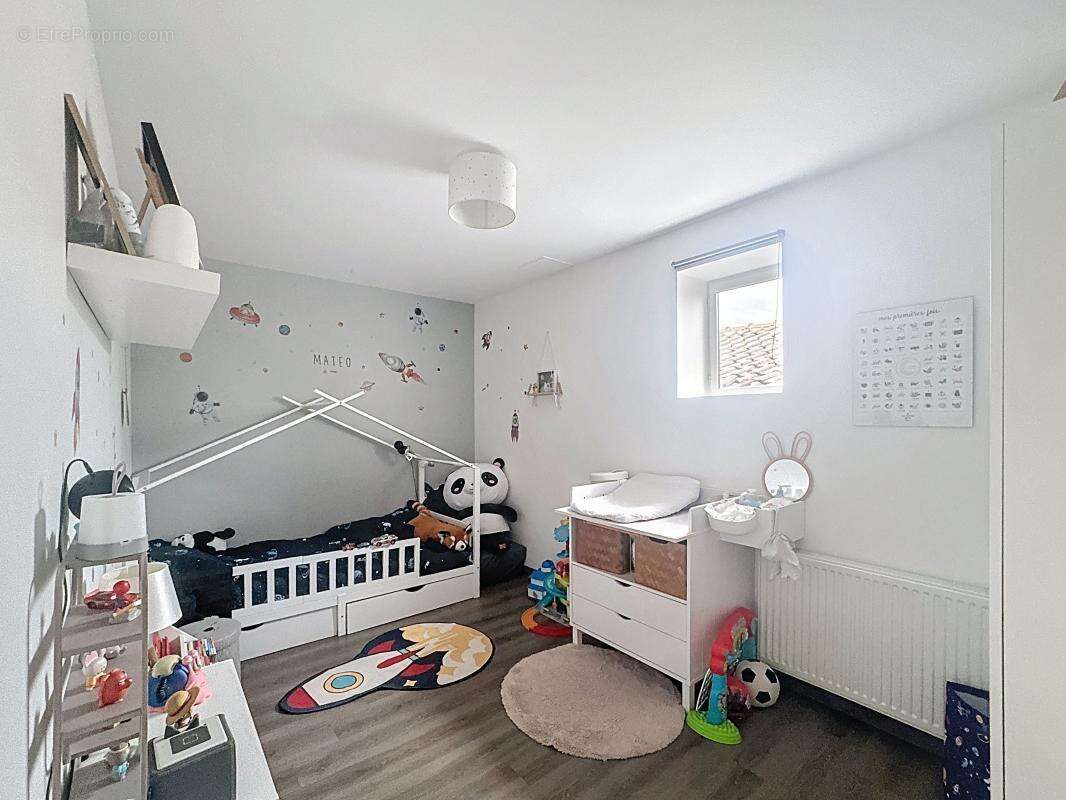 Maison à MOZAC