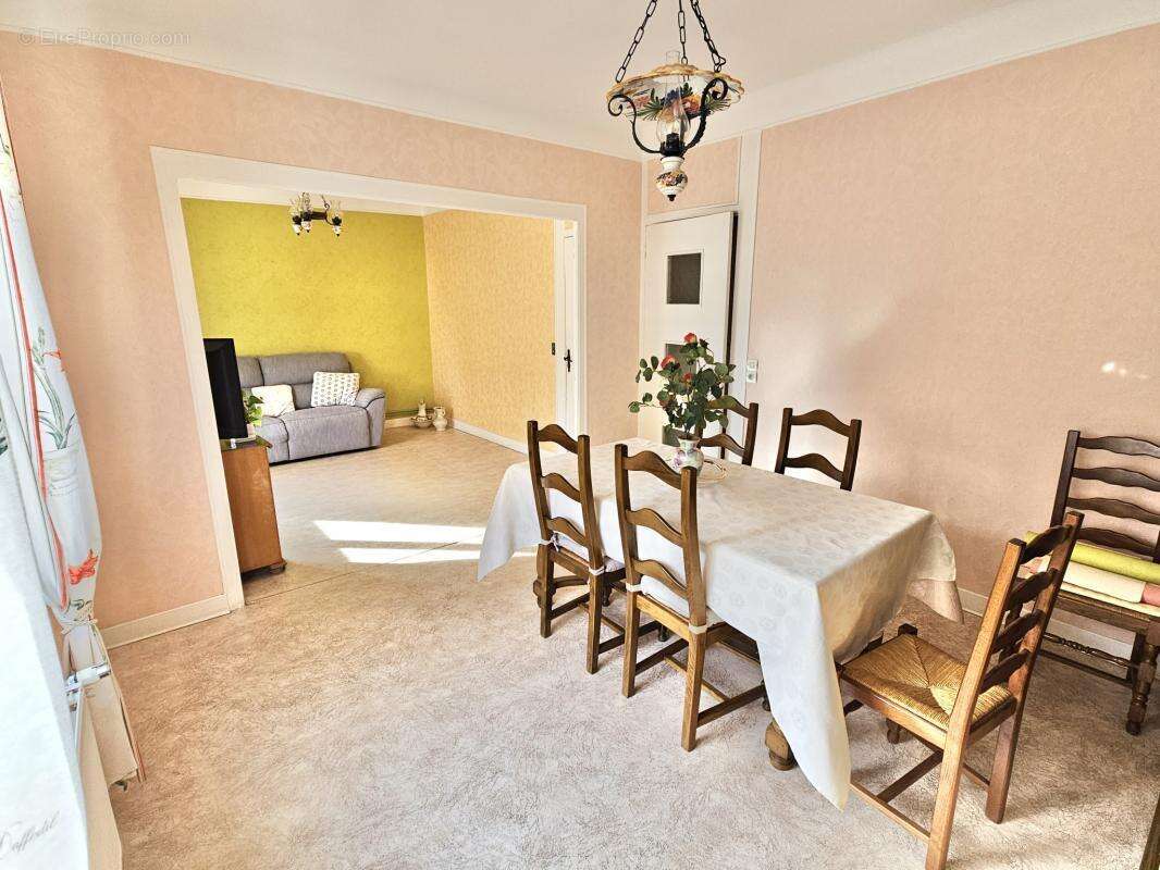 Maison à JARVILLE-LA-MALGRANGE