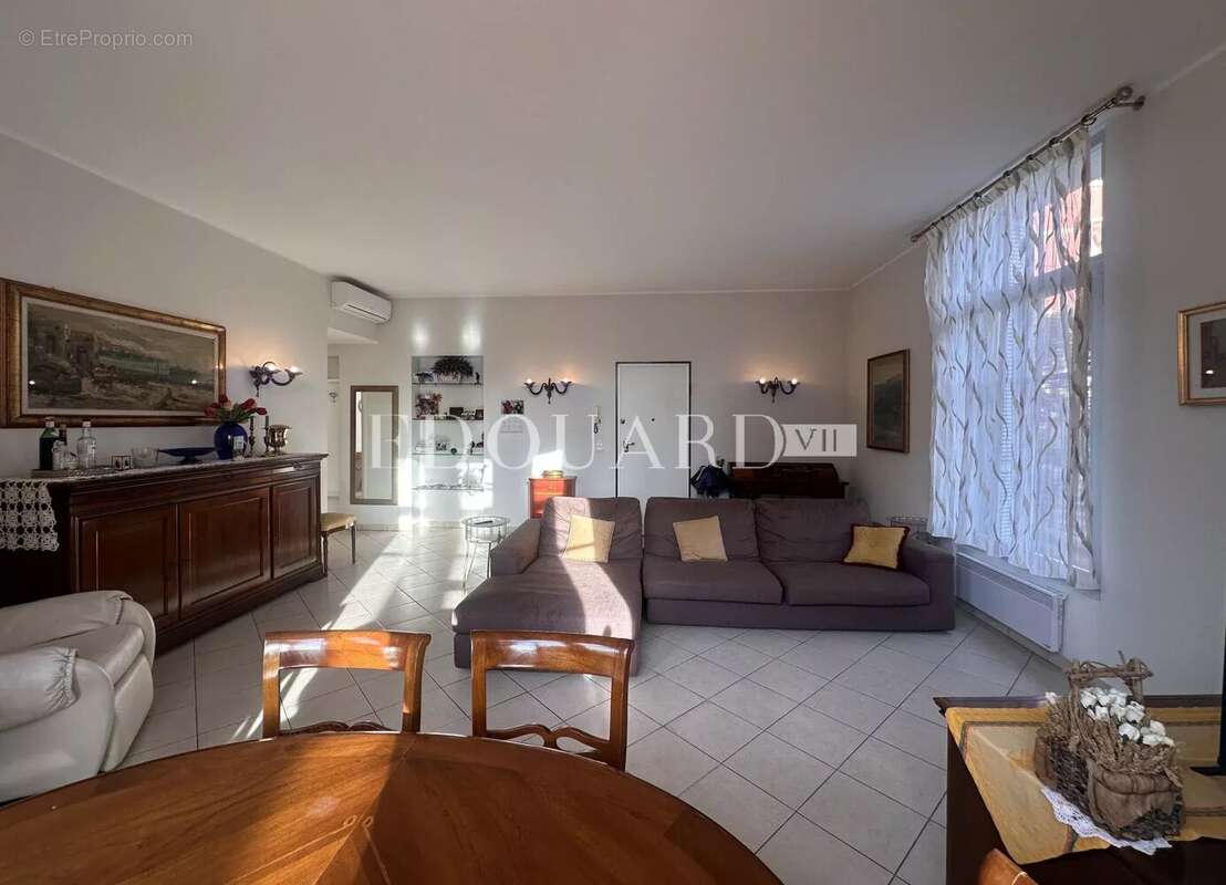 Appartement à MENTON