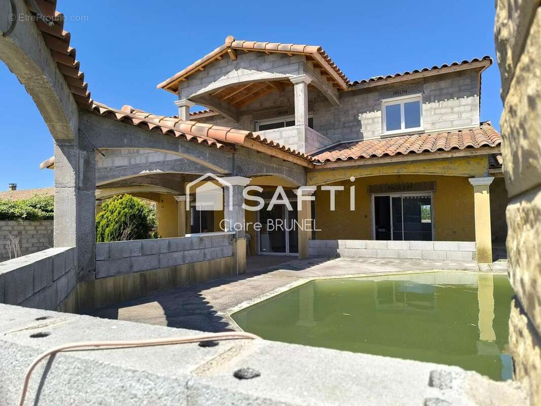 Photo 2 - Maison à RIBAUTE-LES-TAVERNES