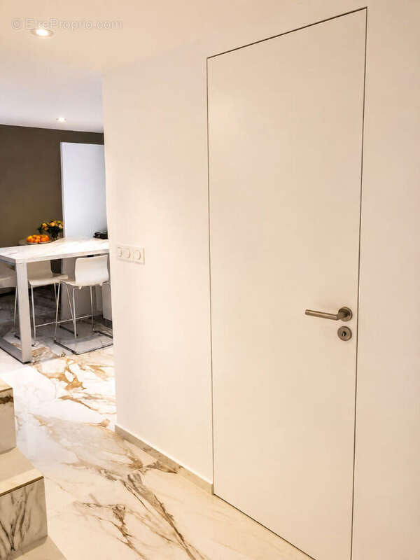 A Saint-Mandrier-sur-Mer (83430) ,Quartier Pin Rolland  DUPLEX 2  pièce(s) 44 m2 + vue mer + Parking - photo 4