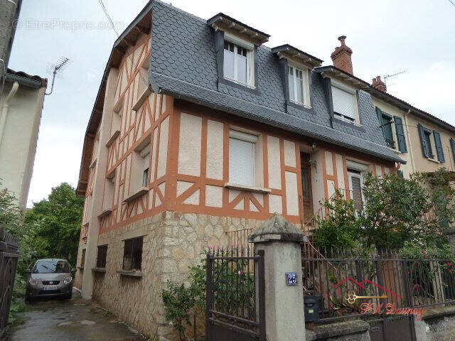 Maison à MILLAU