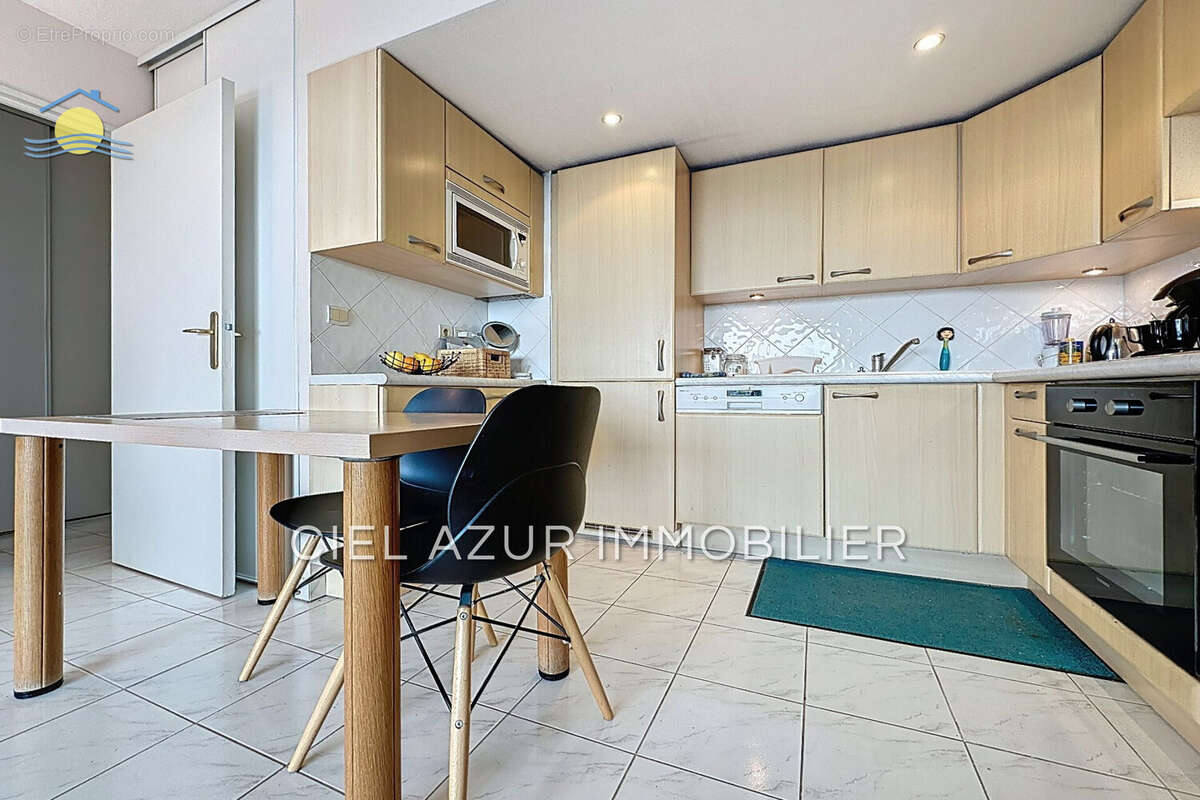 Appartement 38 m² à Antibes  - photo 4