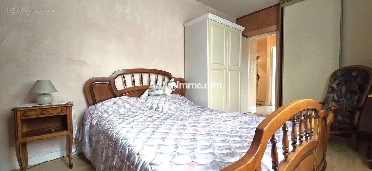 Appartement à SAINT-MAUR-DES-FOSSES