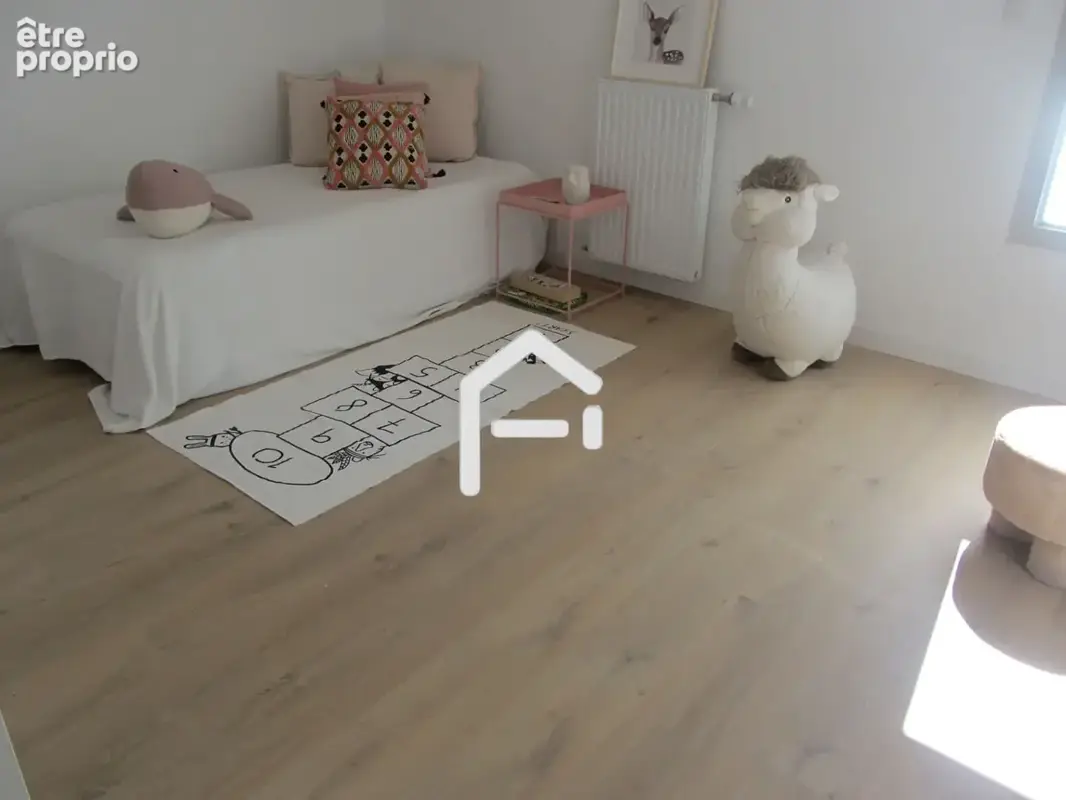 Appartement 100 m² à Castanet-Tolosan  - photo 8