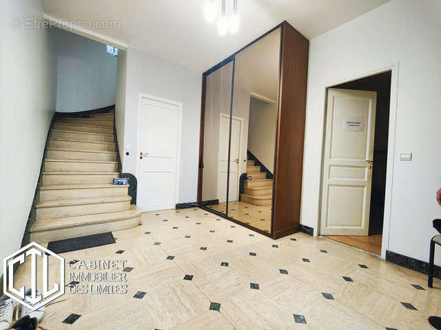 Immeuble à Usage Mixte Limite Le Raincy - photo 12