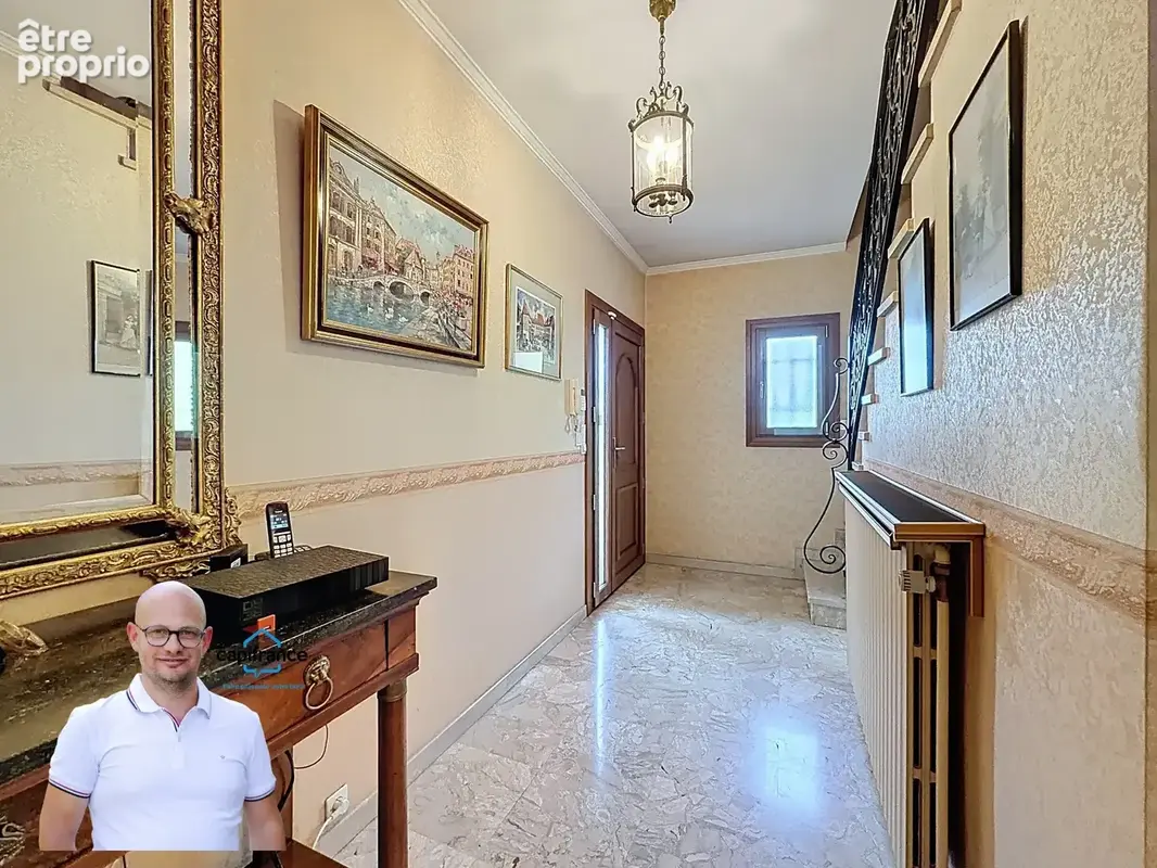 Maison à vendre 9 pièces LES ABRETS EN DAUPHINE sur un parc arboré de plus 2500m2 avec piscine - photo 9