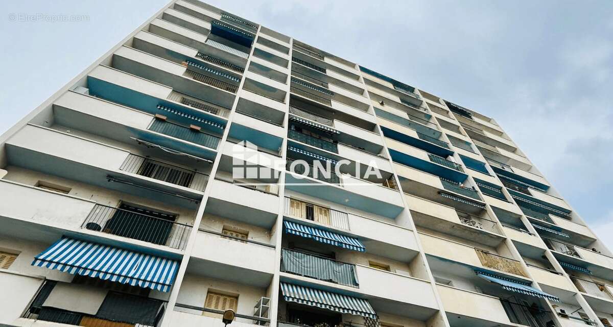 Appartement à MARSEILLE-15E