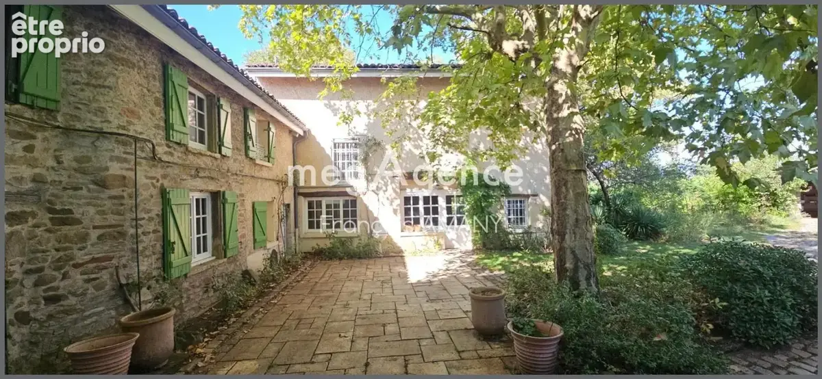 Une maison de charme au cœur de Dommartin - photo 4