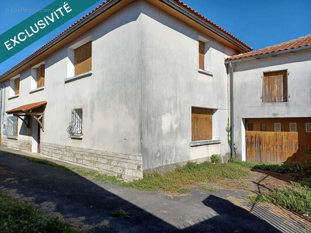 Photo 3 - Maison à AIGRE