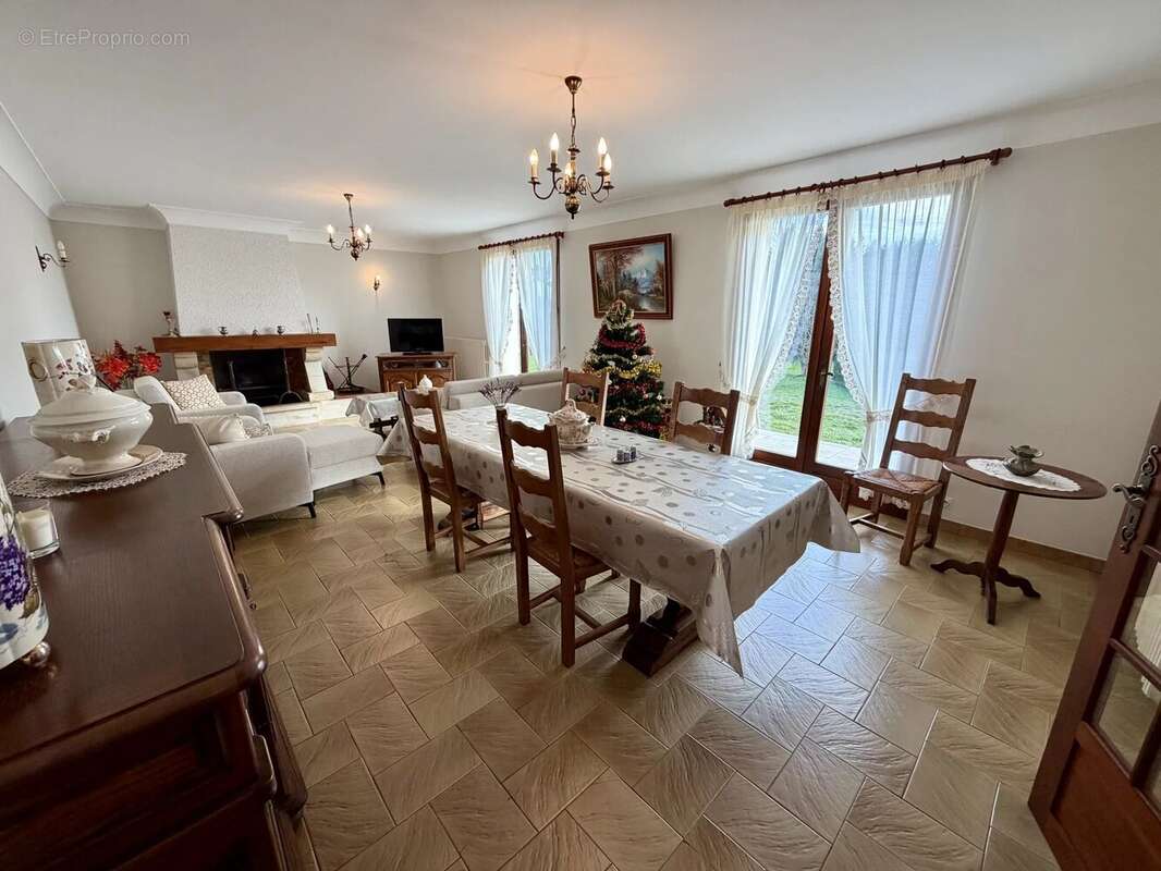 Maison à TARSAC