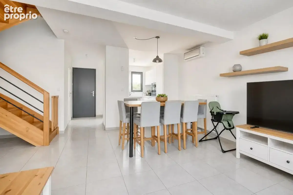Maison moderne 5 pièces avec jardin à Merville - photo 1