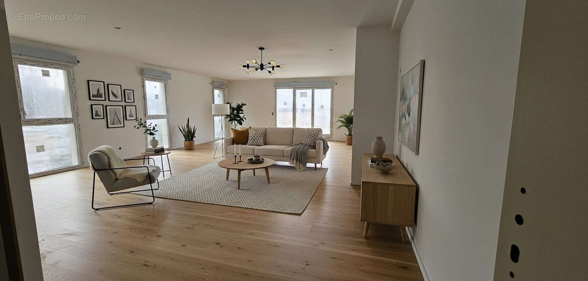 Appartement à CHALLES-LES-EAUX