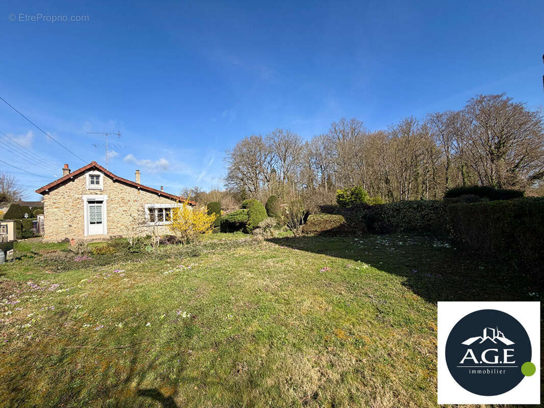 Maison à SAINT-HILARION