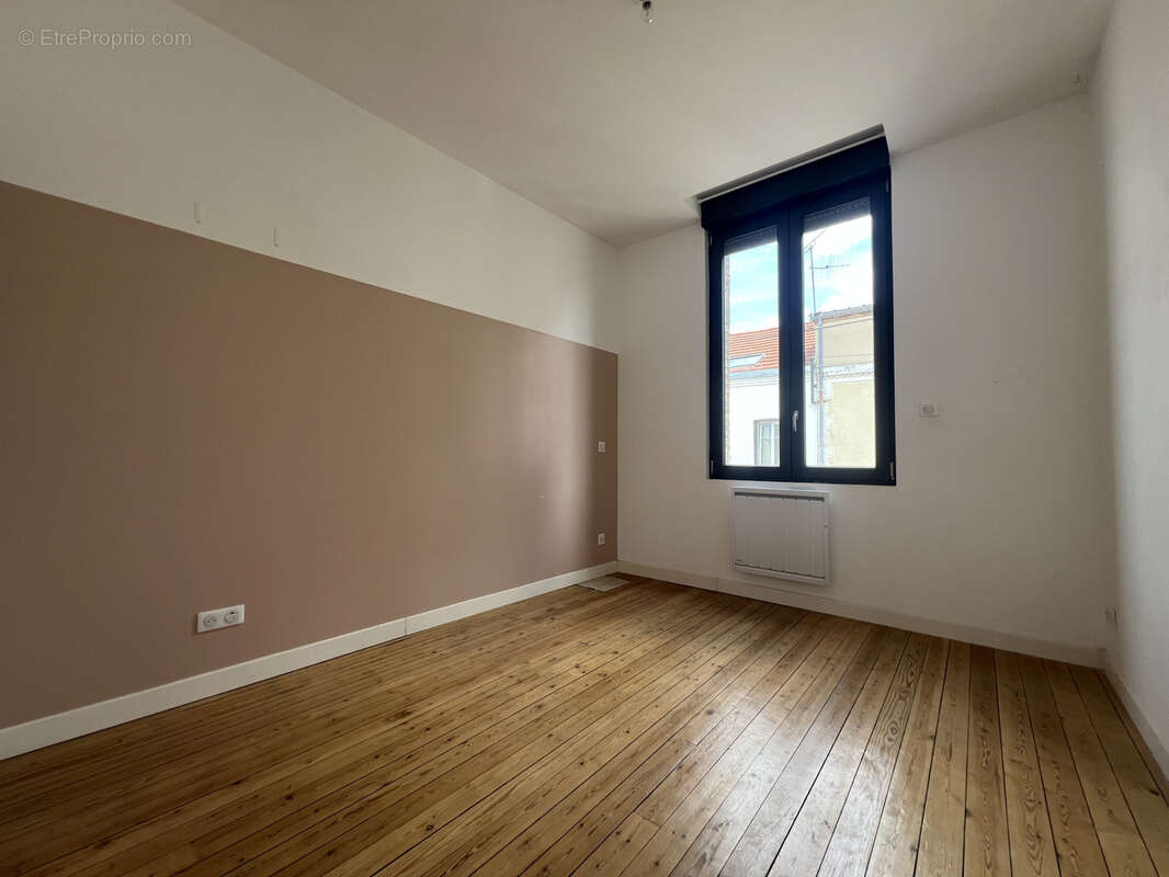 Maison Loft à vendre à Reims, bien atypique avec volumes et cachet - photo 12