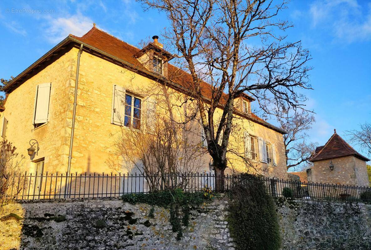Maison à ANGLES-SUR-L'ANGLIN