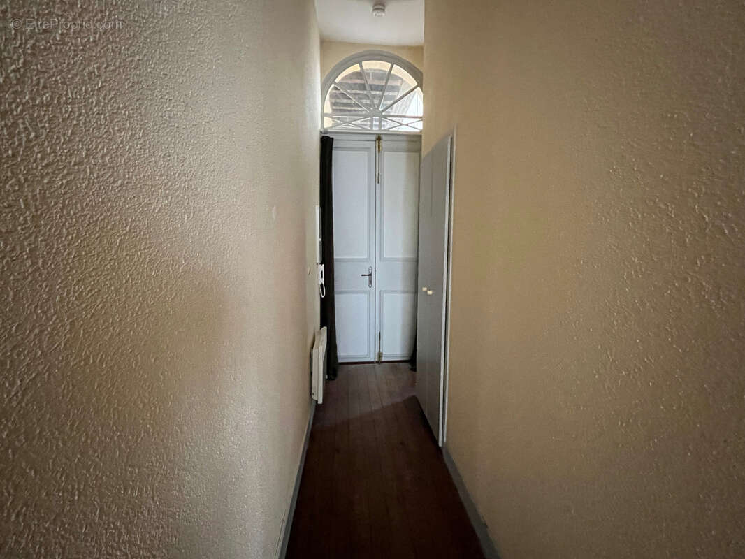 A vendre quartier st pierre proche trams b et c - photo 4
