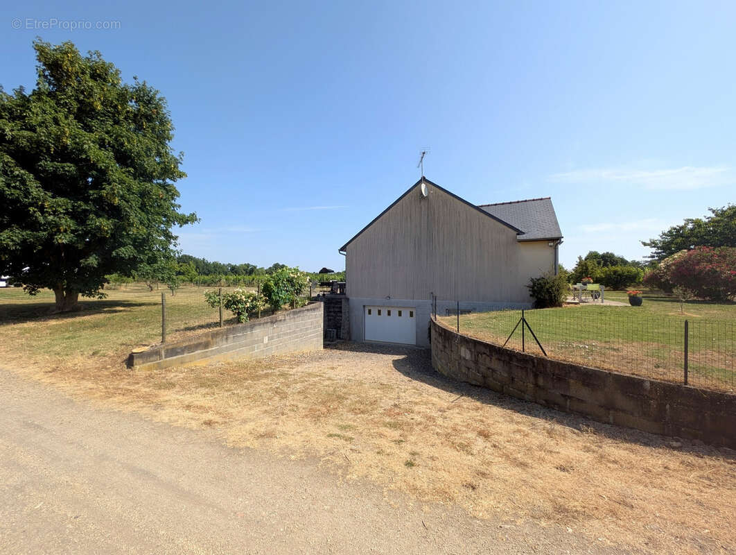 Pavillon sur sous-sol complet, terrain 7600m2 - photo 21