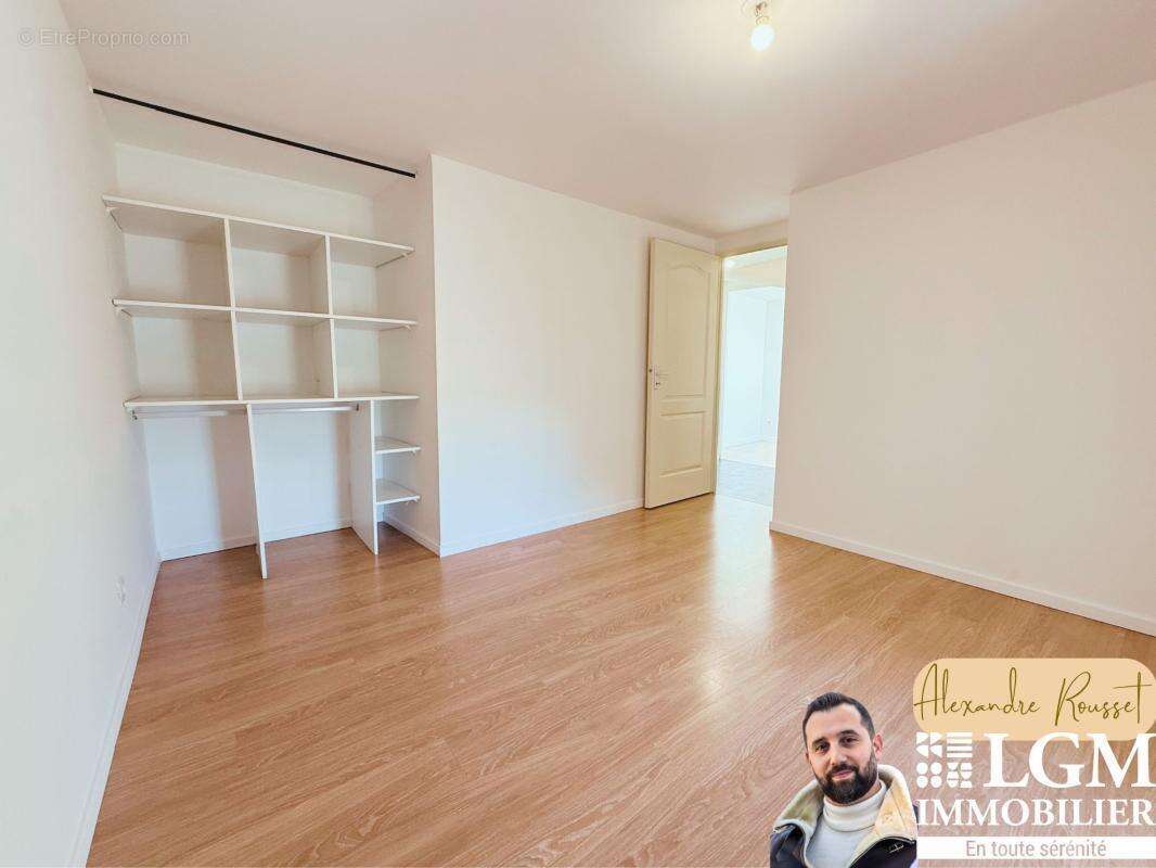 Appartement à LA CALMETTE