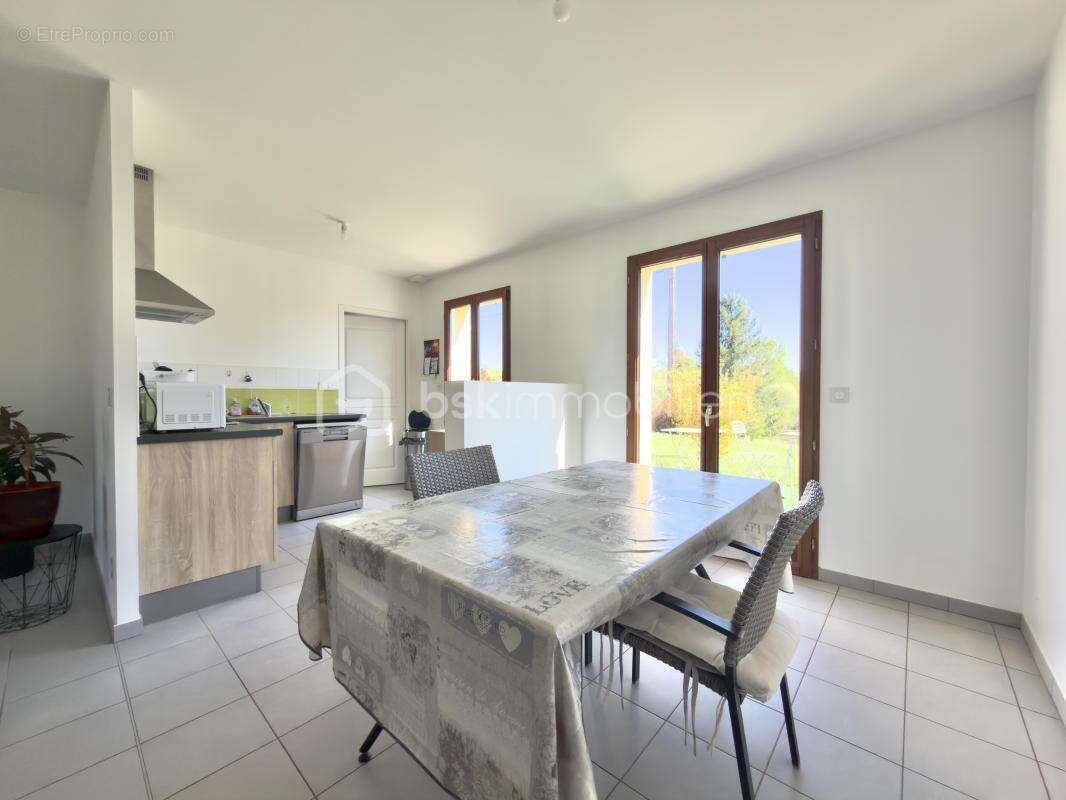 Maison contemporaine de plain-pied – Lumineuse – Grand terrain - photo 7